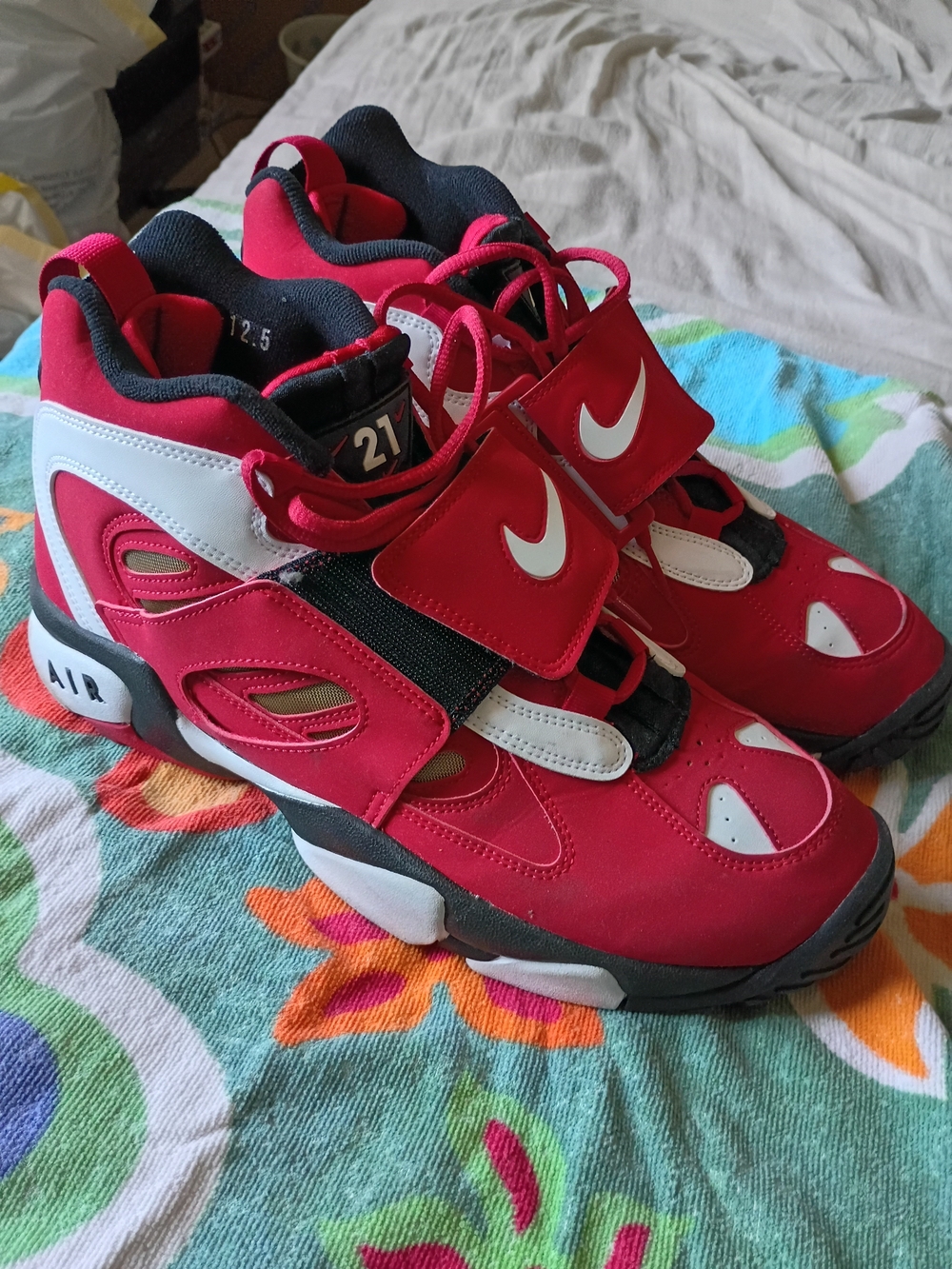 Size 12.5 Nike Diamond Turf 2 49ers